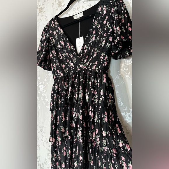 WAYF Floral Ruffled Mini Dress Puff Sleeve Size Small (NWT) - Picture 4 of 9